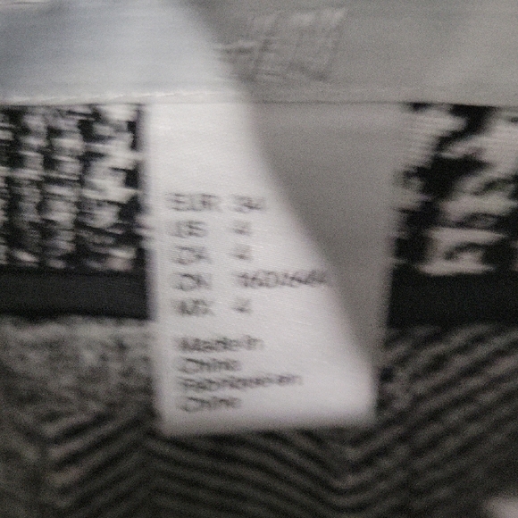 Classic Black and White Plaid Skirt - Picture 3 of 3